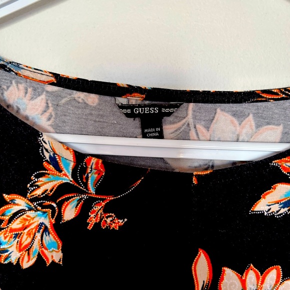 Floral top - Picture 2 of 2